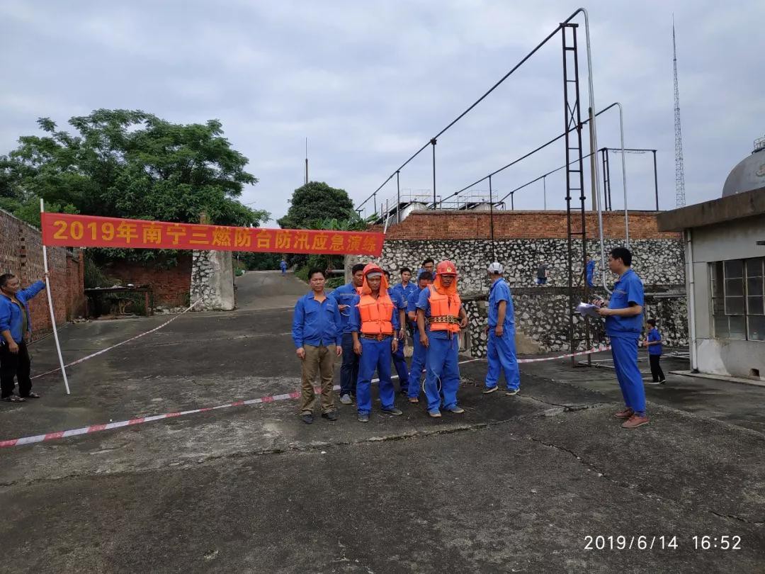 15694856726910.jpg 01.jpg